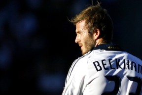 乐动官方网站-内马尔第7季惊艳爆发，澳大利亚球迷为何疯狂欢呼？